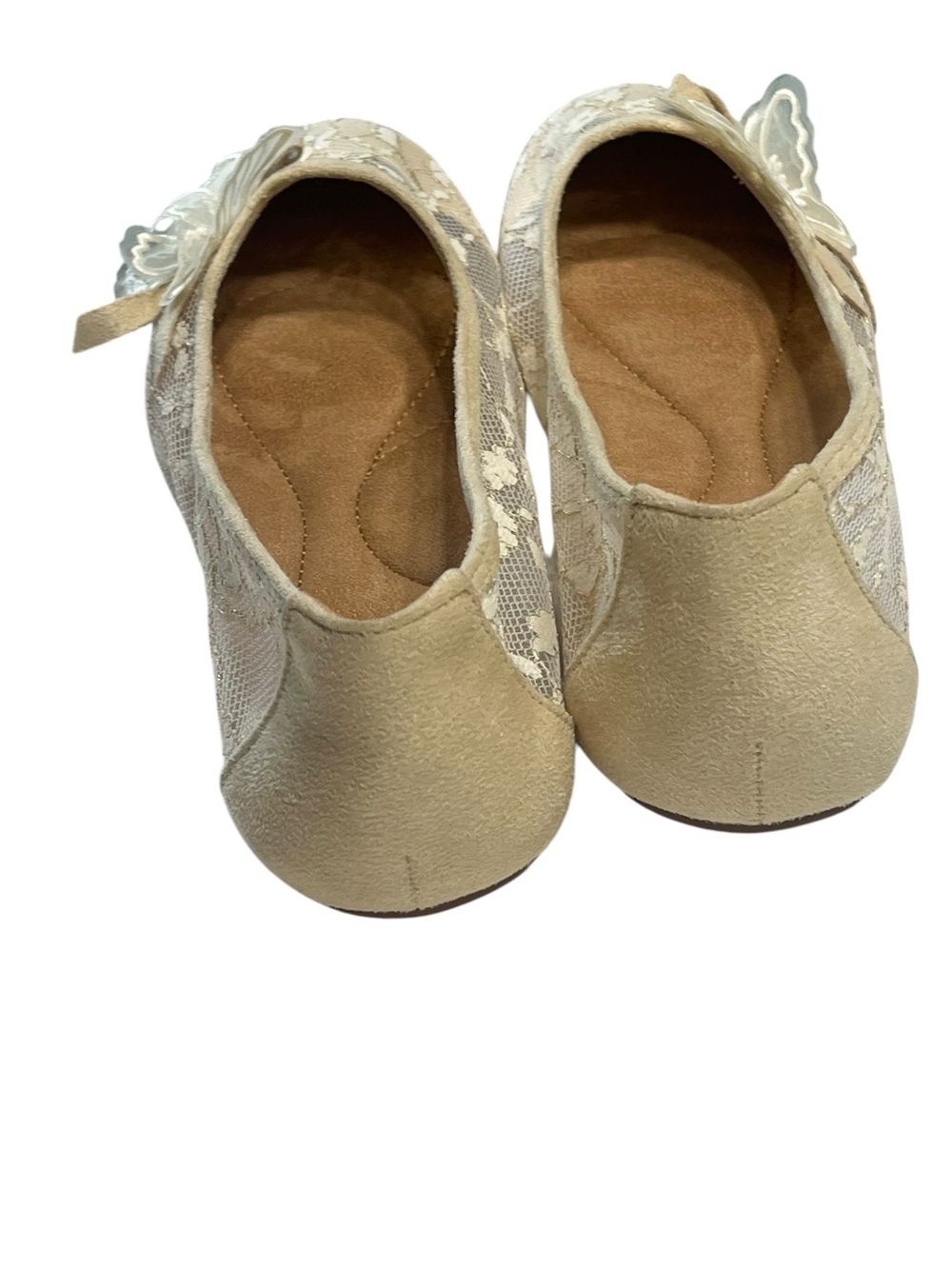 Lace Beige Flats with Butterfly Embellishment- Size 40/9 - Picture 7 of 8
